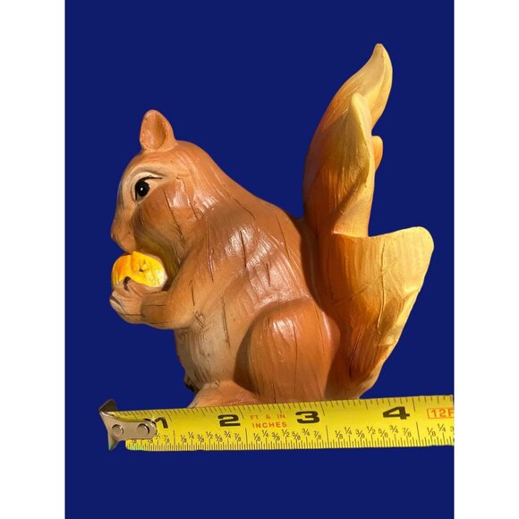 Squirrel Figurine With Fall Autumn Leaf and Acorn - Picture 12 of 12